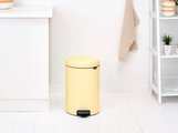Мусорный бак с педалью Brabantia NewIcon 20л, ванильно-жёлтый 233821
