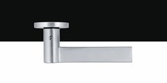 Ручка дверная Colombo Tool, d50, с ключевиной для англ.замка с узкой накладкой, хром матовый MD11RF cromat