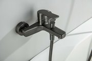 Смеситель для ванны Aquatek Лугано с душевым гарнитуром, оружейная сталь AQ1748BGM