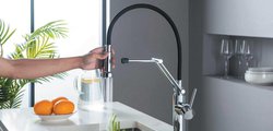 Смеситель для кухни Aquatek Европа 2jet, профессиональный, магнитный держатель, хром AQ1388CR