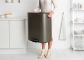 Бак для мусора Brabantia Bo Pedal Bin 60л, платиновый 211409