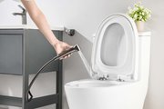 Смеситель для раковины Aquatek Лугано 106, с гигиеническим ручным душем, оружейная сталь AQ1712BGM