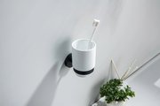Стакан с держателем Aquatek Бетта настенный, чёрный матовый AQ4604MB