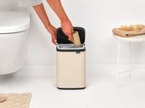 Мусорный бак Brabantia Bo 4л, бежевый 234088