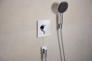 Шланговое подсоединение Hansgrohe FixFit Fine E, с клапаном обратного тока, хром 28883000
