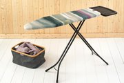 Гладильная доска Brabantia 124x38см B, с металлическим держателем парогенератора, Morning Breeze Утренний Бриз 134340
