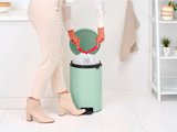 Мусорный бак с педалью Brabantia NewIcon 20л, мятно-голубой 233920