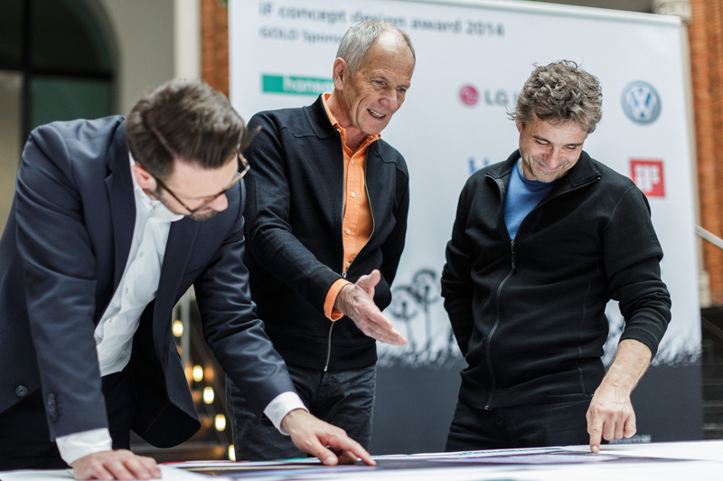 Слева направо: Аксель Майснер, Андреас Хауг и Филипп Гроэ - жюри Hansgrohe Award 2014: Efficient Water Design