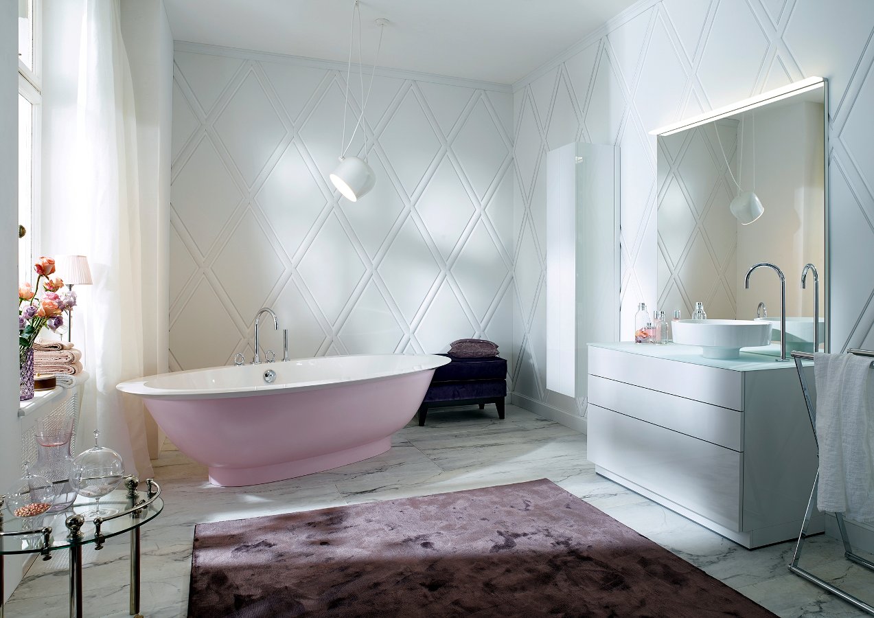 Пока розовые ванны редки, но если покупателям понравится вносить в интерьер новые оттенки засчёт ванн, то эту тенденцию теоретически могут поддержать и Kaldewei, и другие производители ванн. Кстати, у Bette уже есть своя розовая модель