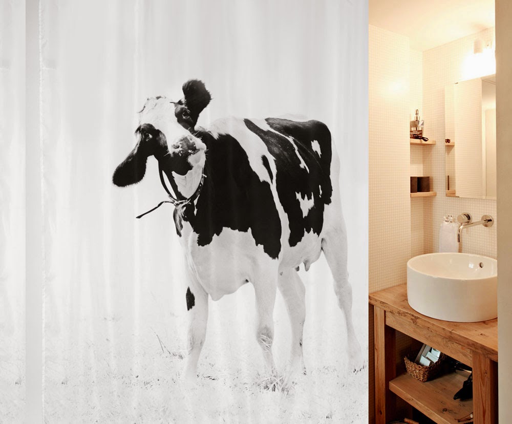Штора для ванной Spirella 2014 года с фото-декором и изображением коровы